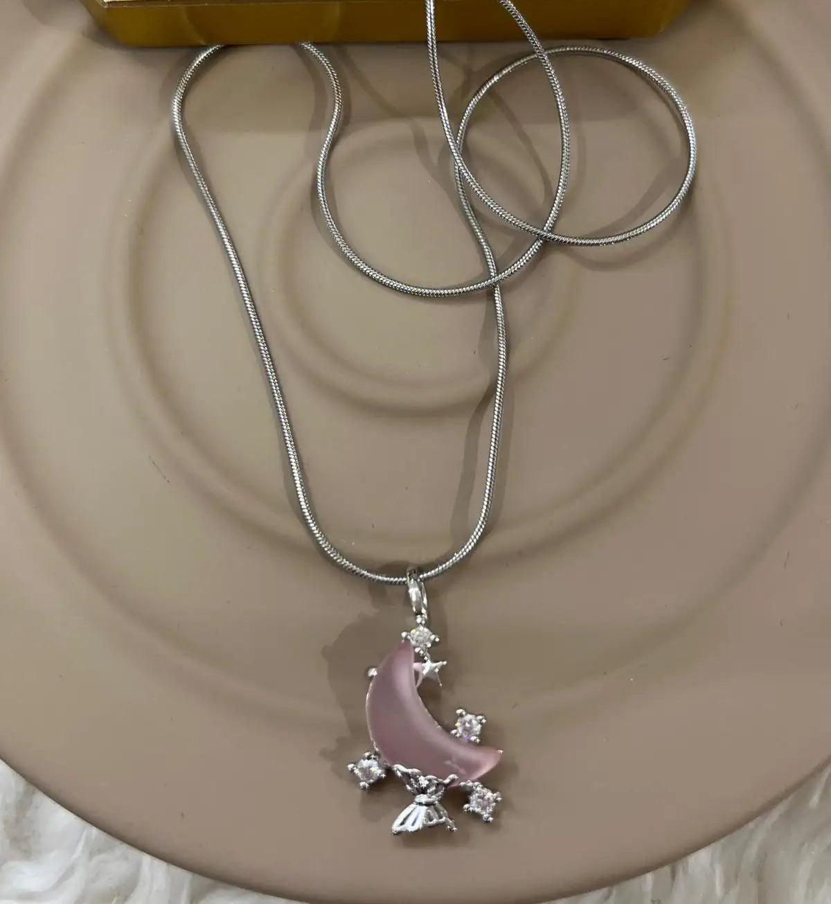 Çelik Pembe Ay ve Yıldız Detaylı Kolye