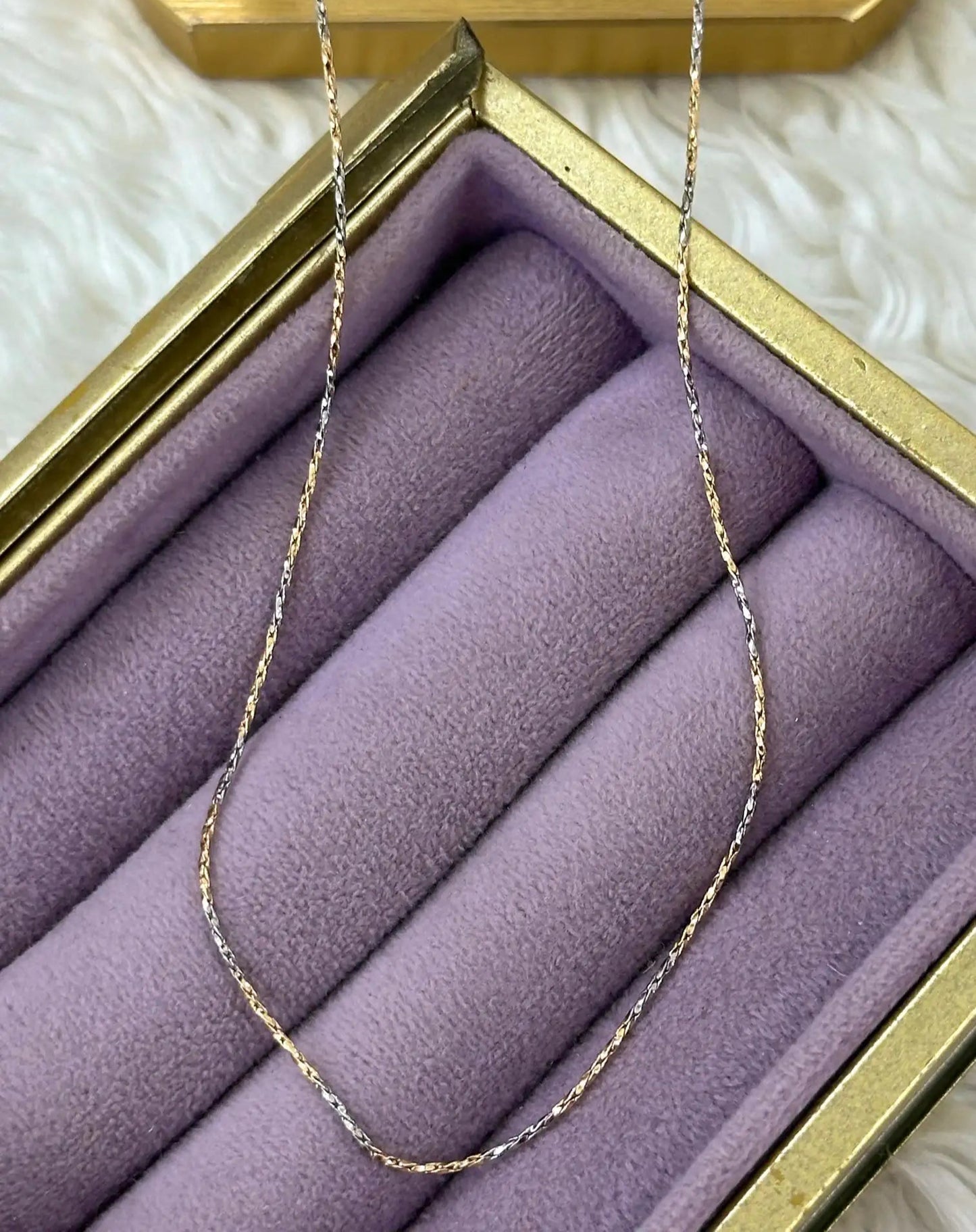 Xuping Desen Geçişli Kolye