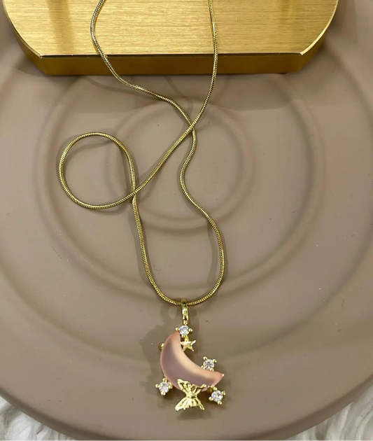 Pembe Ay Kelebek Gold Kolye