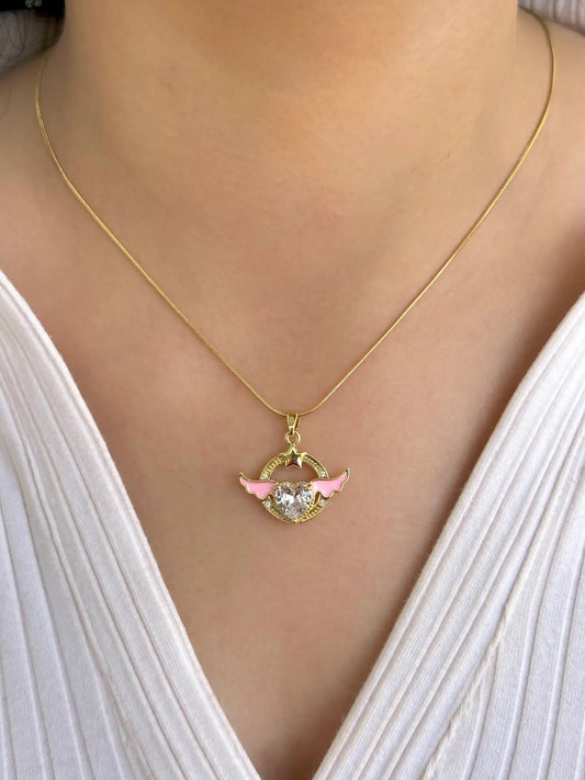 Gold Renkli Pembe Kanatlı Kalp Kolye
