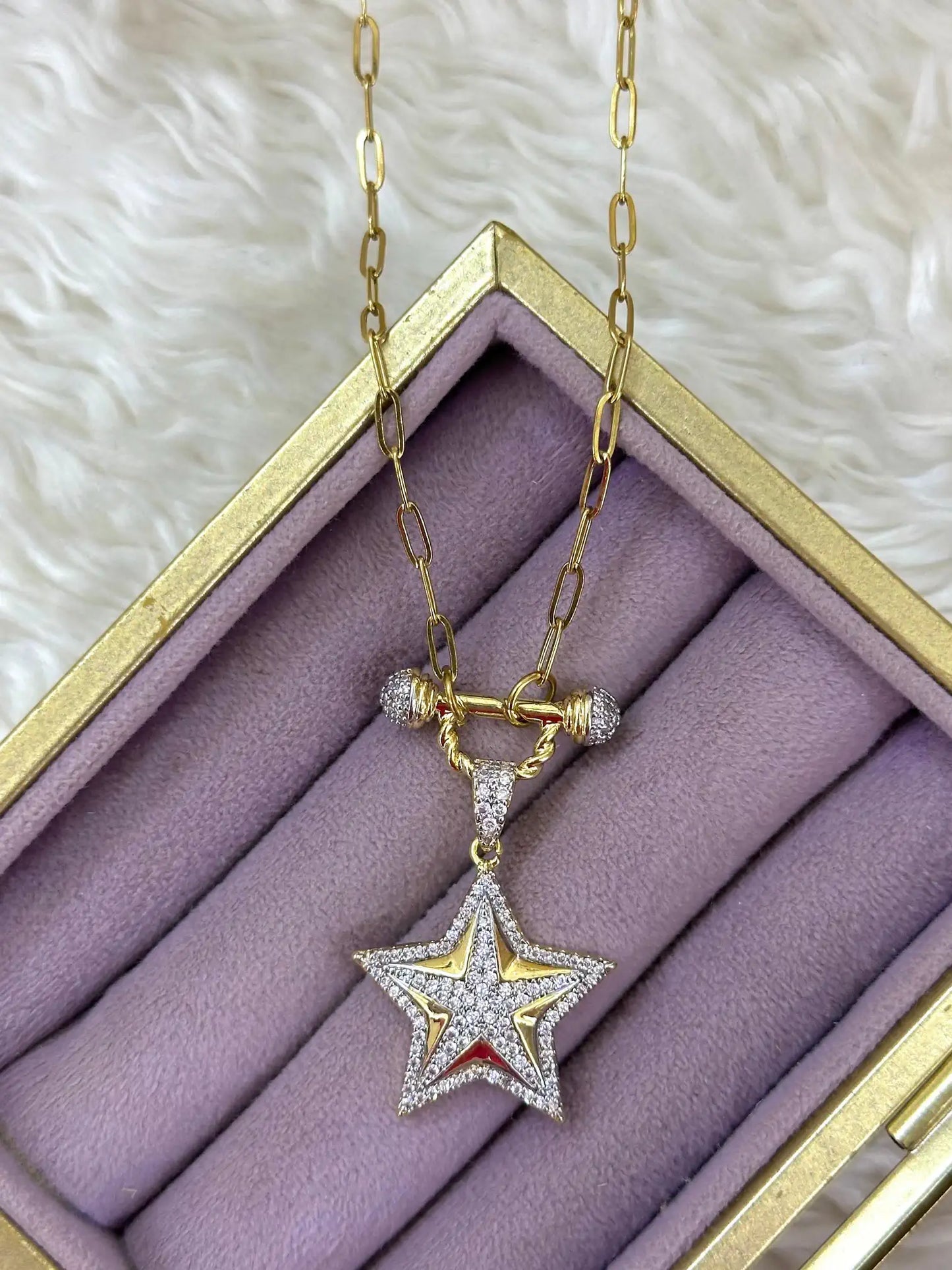 VIP Beş Köşeli Yıldız Taşlı Kolye Gold